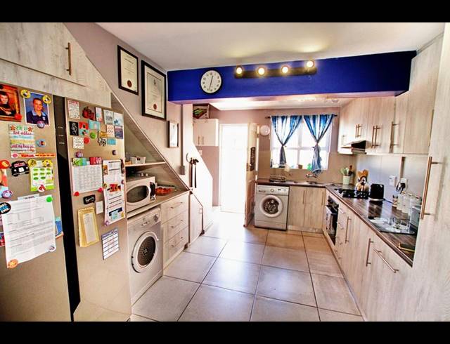 2 BEDROOM DUPLEX FOR SALE IN GOODWOOD PARK